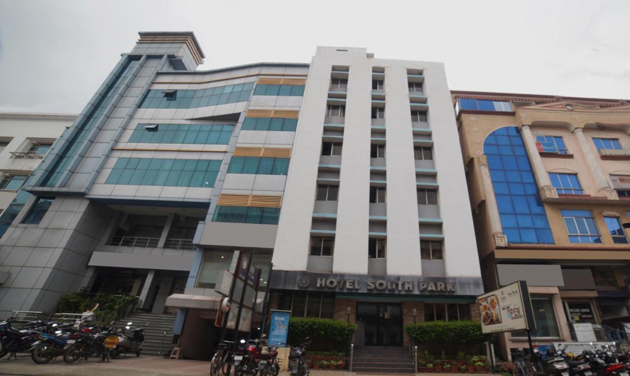 Hotel South Park Jamshedpur Ngoại thất bức ảnh