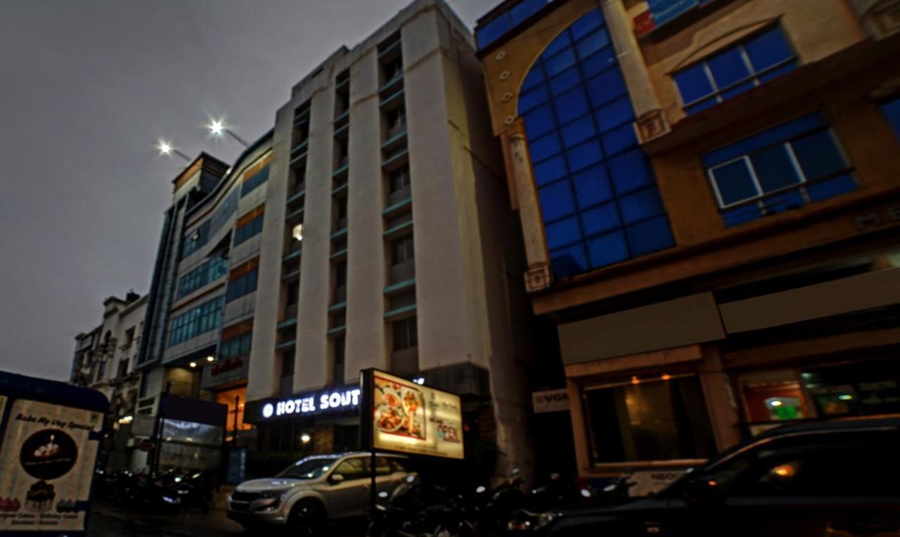 Hotel South Park Jamshedpur Ngoại thất bức ảnh